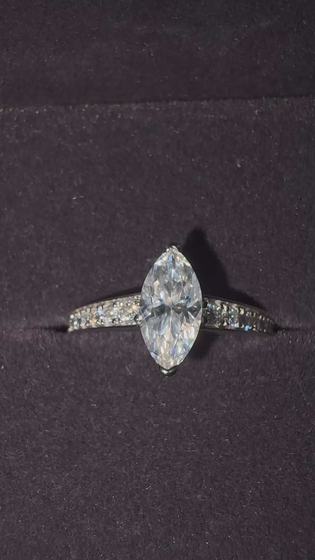Pierścionek Moissanite Brilliance Srebro 925 | Aura Jewellery